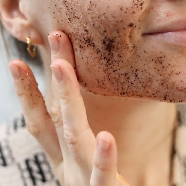 Fysisk Hudanalyse med Ekspert - Raz Skincare København