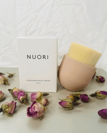 Nuori Caressing Ansigtsbørste i Rosafarvet