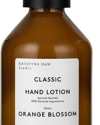 Brun Håndcreme Kristina Dam Classic Nærende Med Mandel Abrikoskerneolie Duft Appelsinblomst Citrongræs Træ - Kristina Dam Beautylife  - 5701566550200